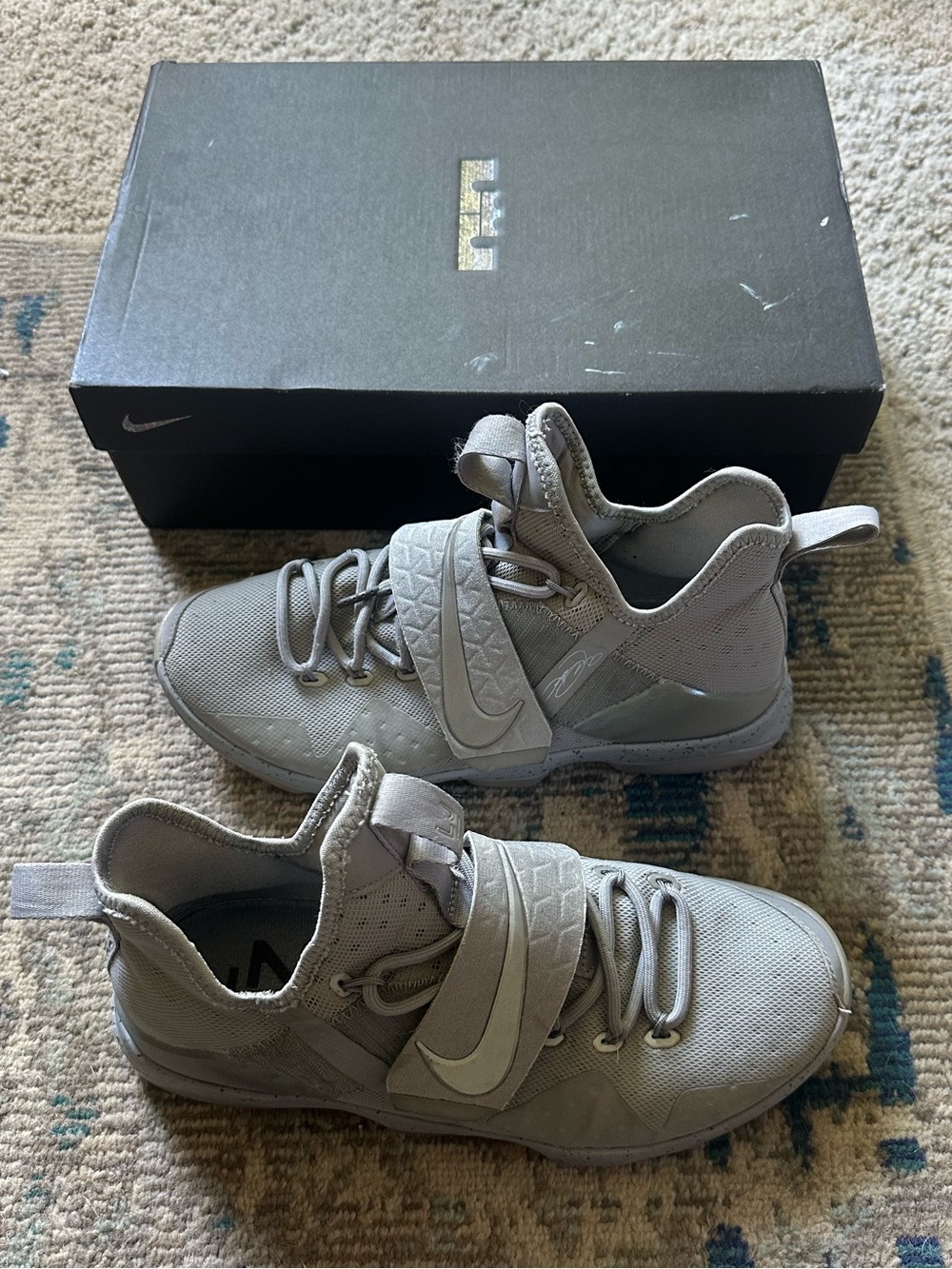 Nike Lebron James XIV 14 Silver Reflective Grey Basketball Shoes 9.5